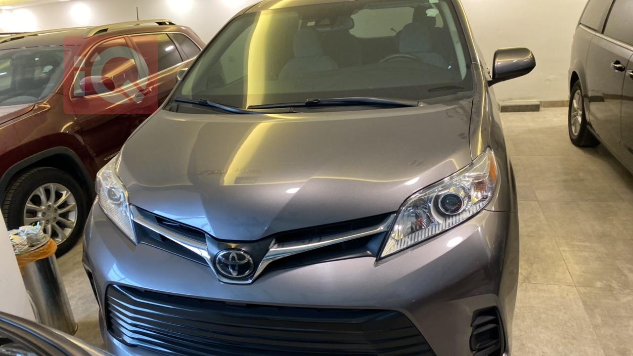 تويوتا سيينا